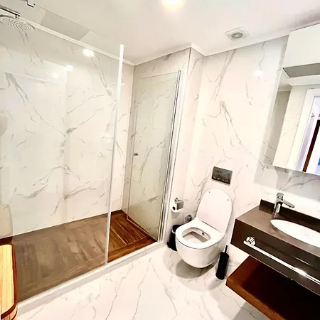 2bdr Luxury Grand Sapphire *
